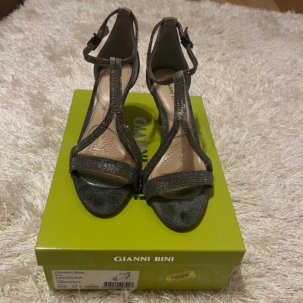 Gianni Bini Charcoal Sparkly Heels Size 8